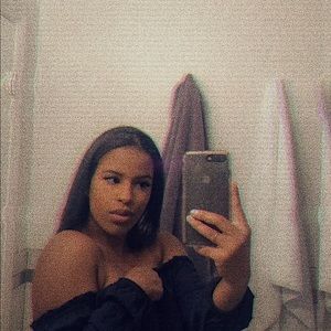 Meet your Posher, Andrea